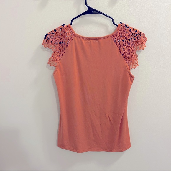 Ophelia Roe women’s top Size smalll detailed cap sleeve - Picture 4 of 4